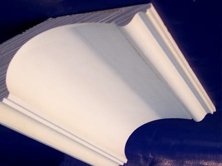 Gesimse und Profile gezogen