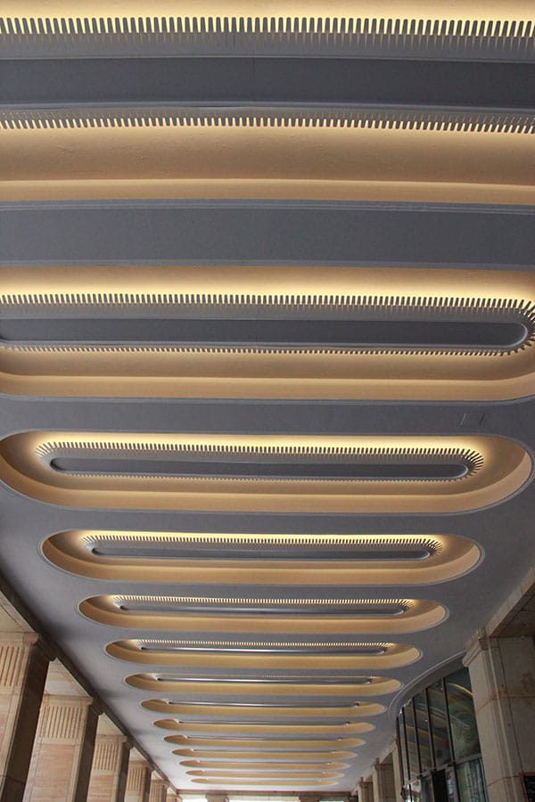 Wirkungsvolle Beleuchtung der Arkadendecke Cafe Prag, Dresden