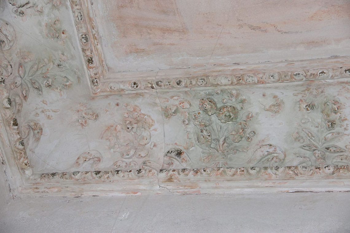 Stuckdecke in einer Küche